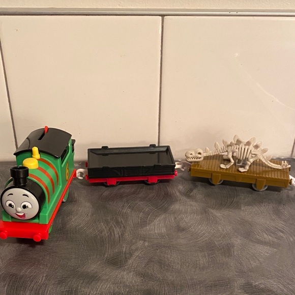 (10 items) Thomas & Friends Train Toy Bundle battery operated - Picture 6 of 8